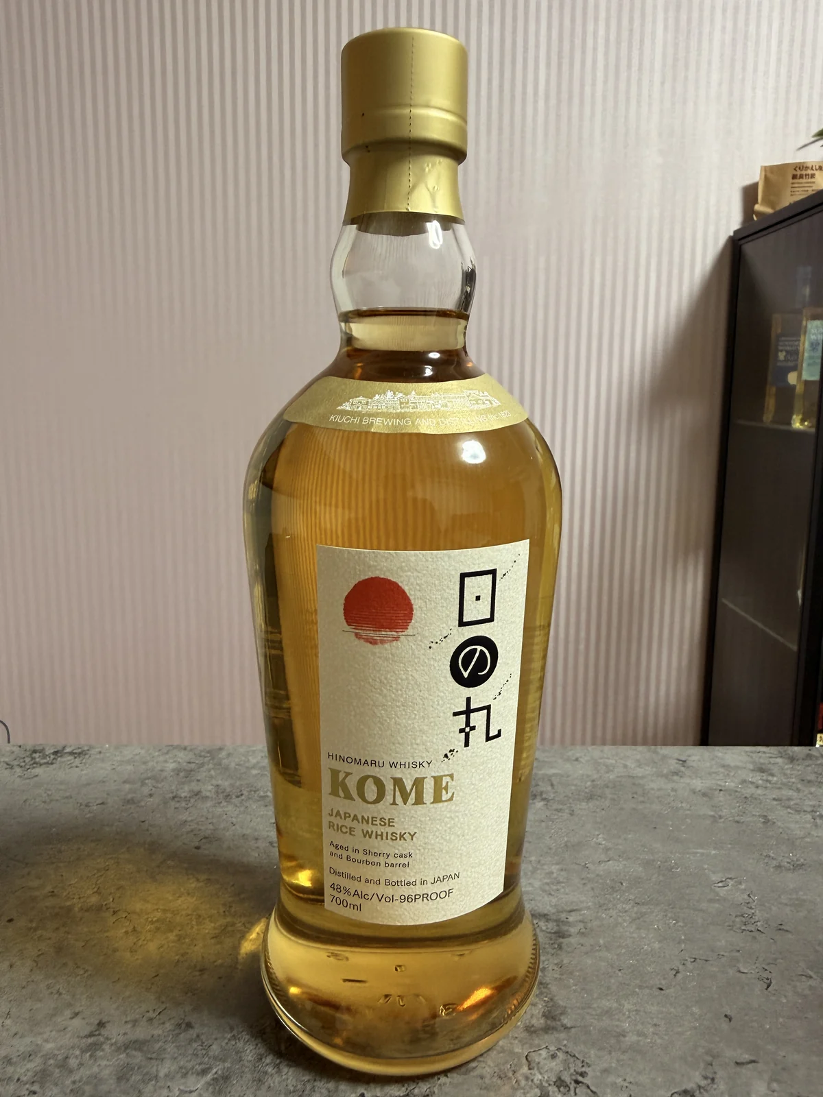 所有する日の丸ウイスキー KOME 700ml・48％ボトルの正面