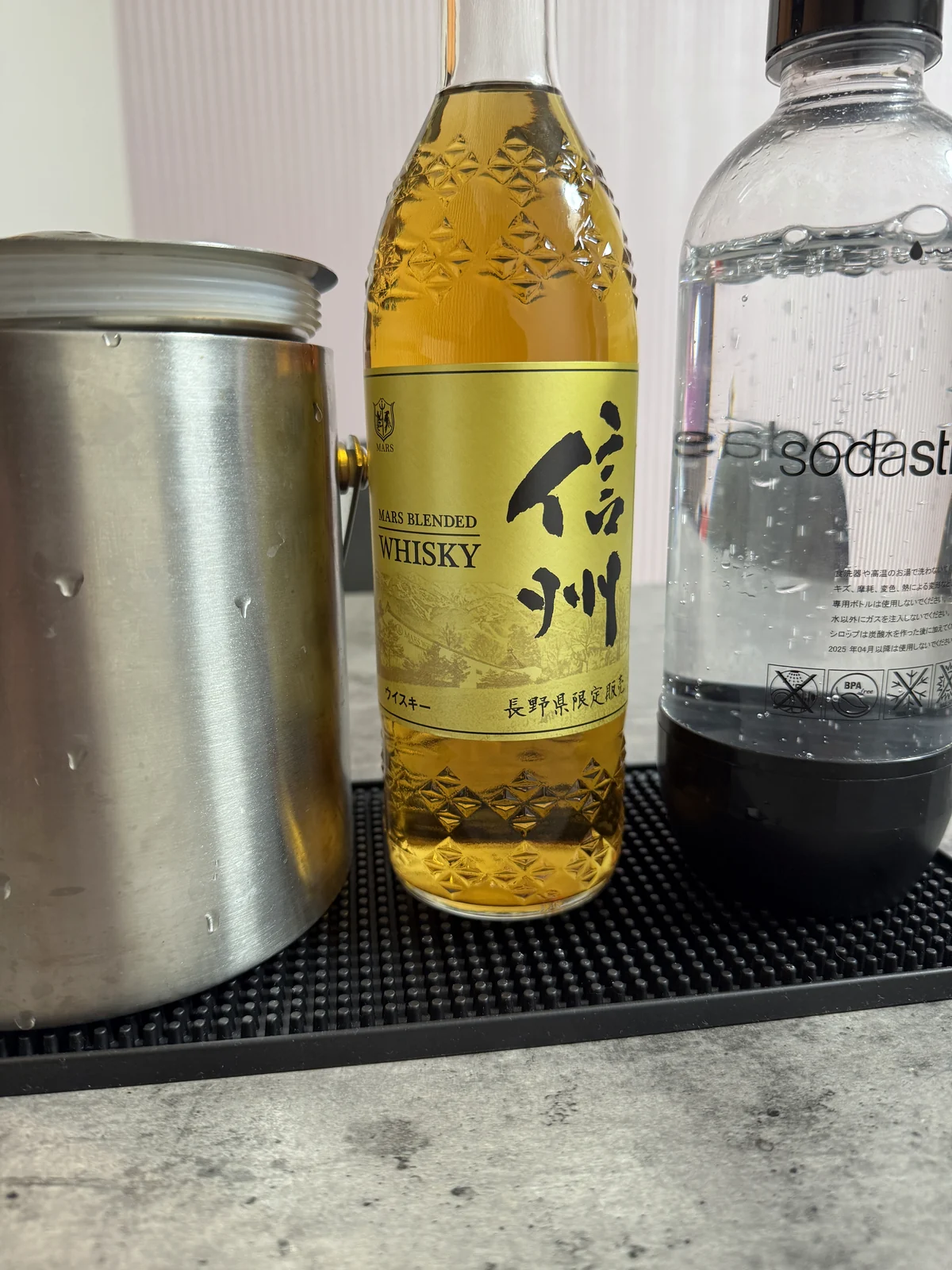 所有しているマルスウイスキー信州720ml・40％とハイボールの準備環境